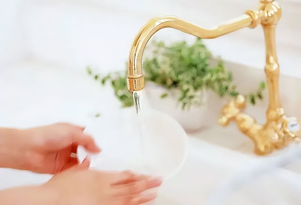 ��Щ��ɫ�㶫��С��ʶ���˽���